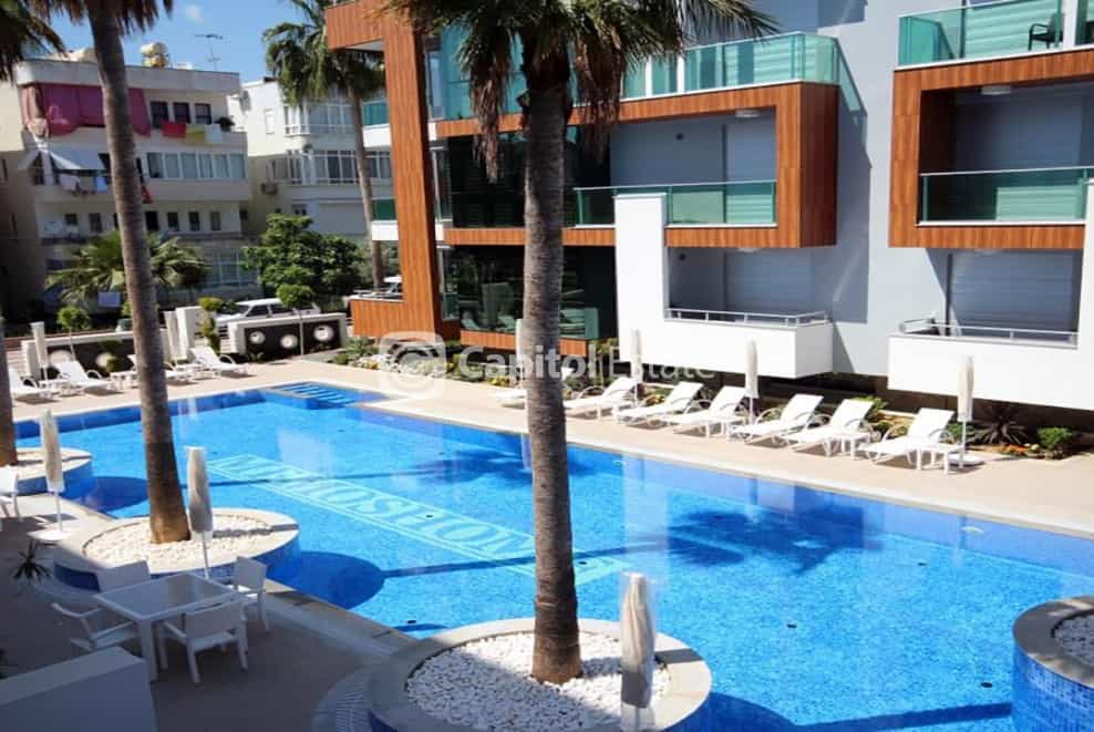 Condominio nel Oba, Antalya 11180579