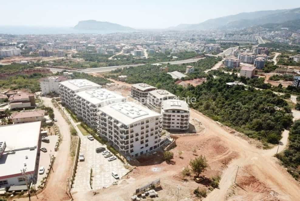 Condominium in Kestel, Antalya 11180782