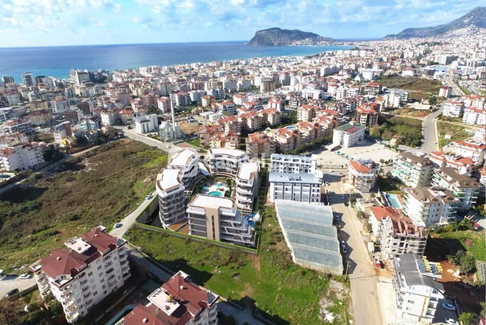 Condominium dans Oba, Antalya 11180797
