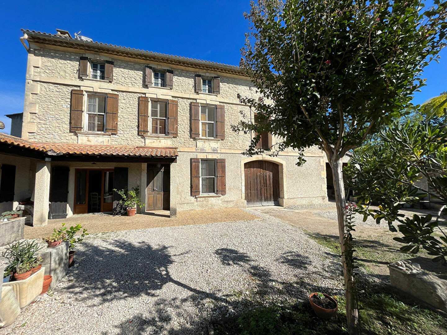 σπίτι σε Barbentane, Provence-Alpes-Cote d'Azur 11180842