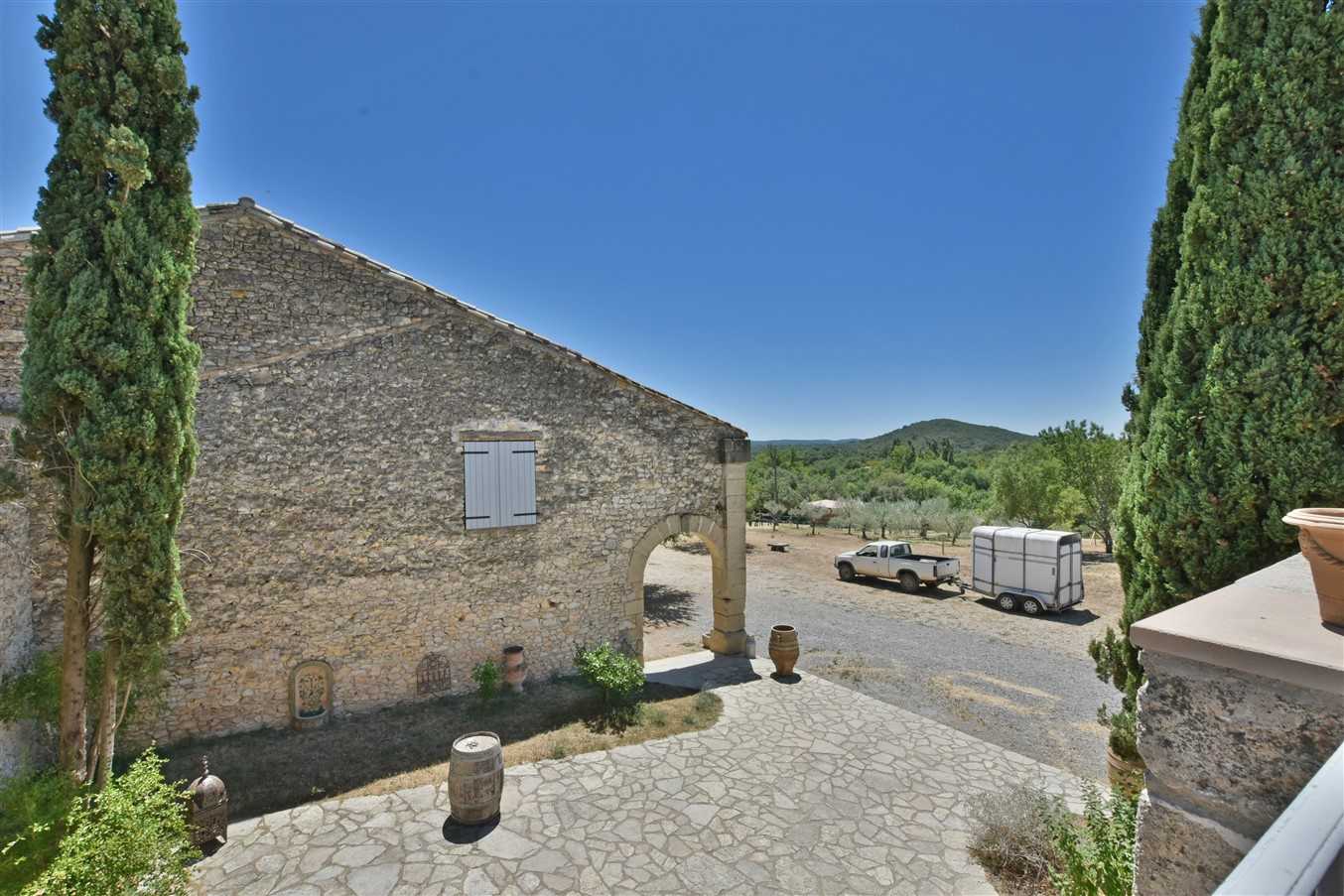 rumah dalam Sommières, Occitanie 11180872