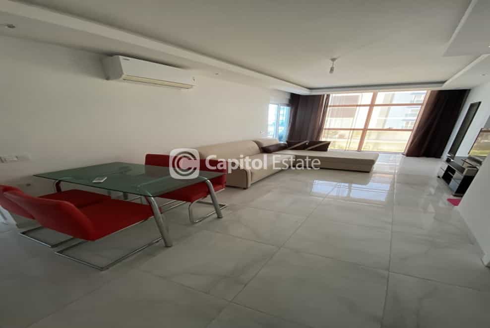 公寓 在 Mahmutlar, Antalya 11180911