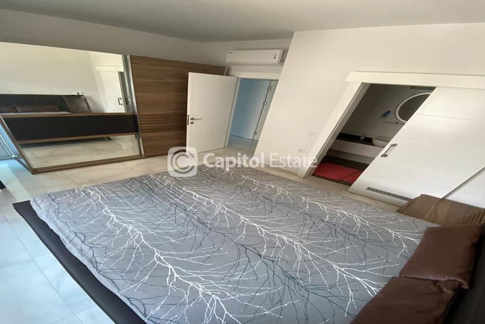 公寓 在 Mahmutlar, Antalya 11180911
