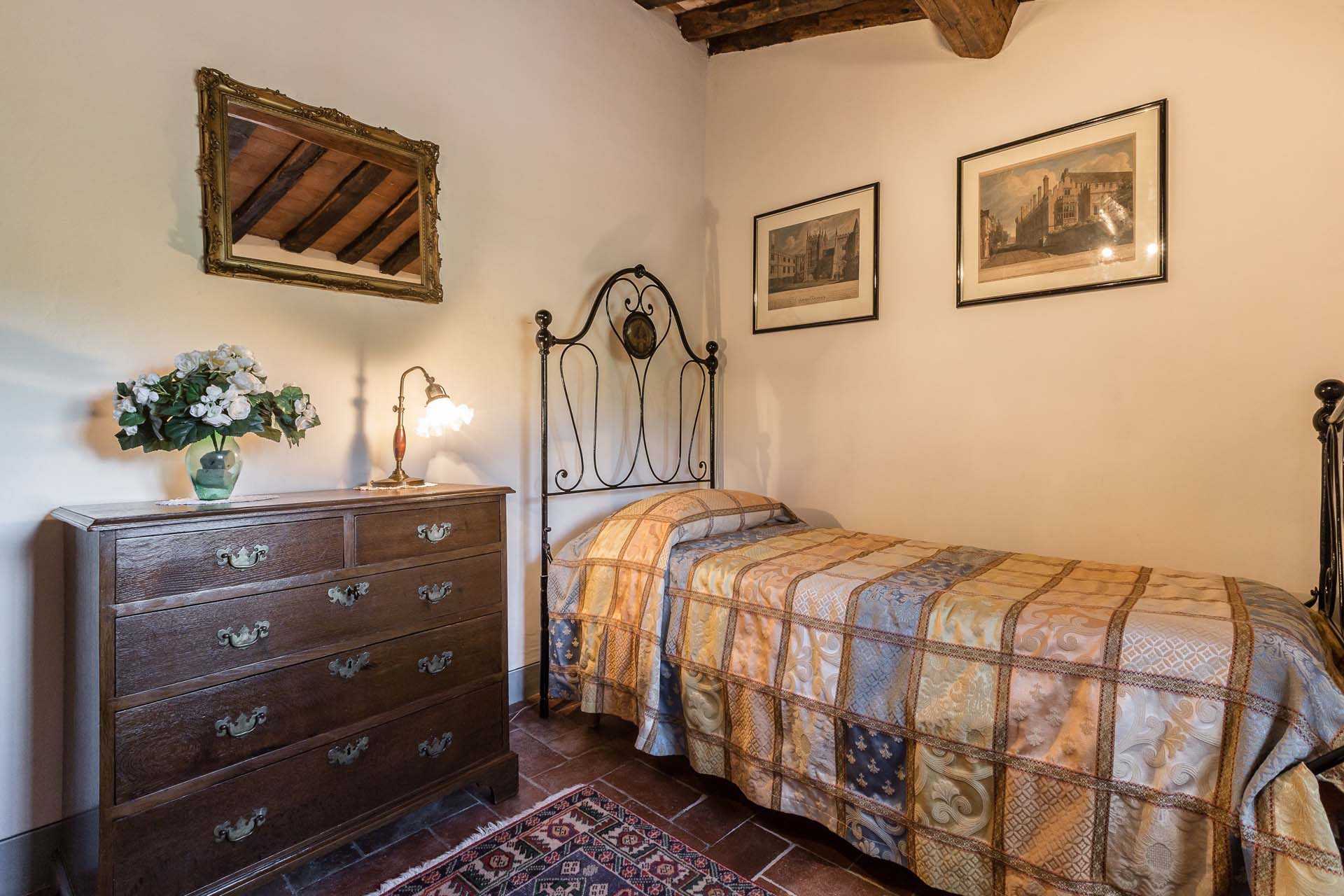 بيت في Pistoia, Toscana 11180915
