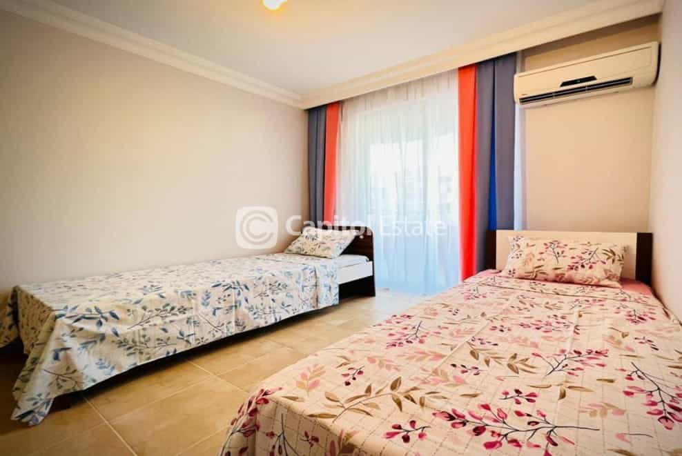 公寓 在 Mahmutlar, Antalya 11181099