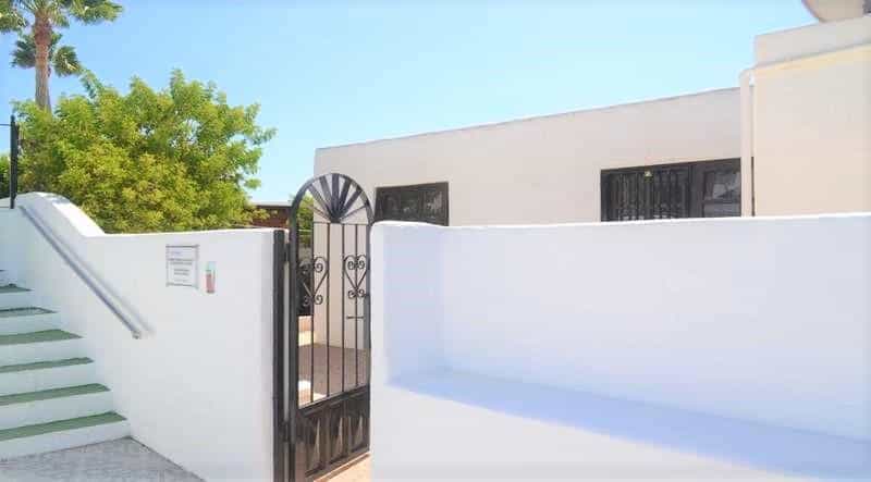 жилой дом в Playa Honda, Canarias 11181171