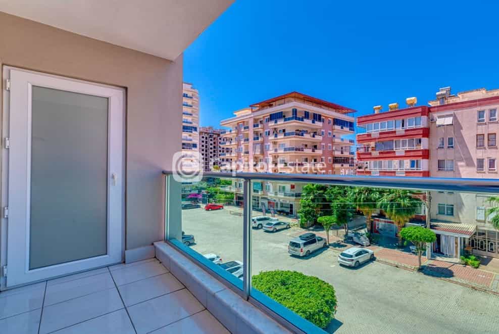 公寓 在 Mahmutlar, Antalya 11181289