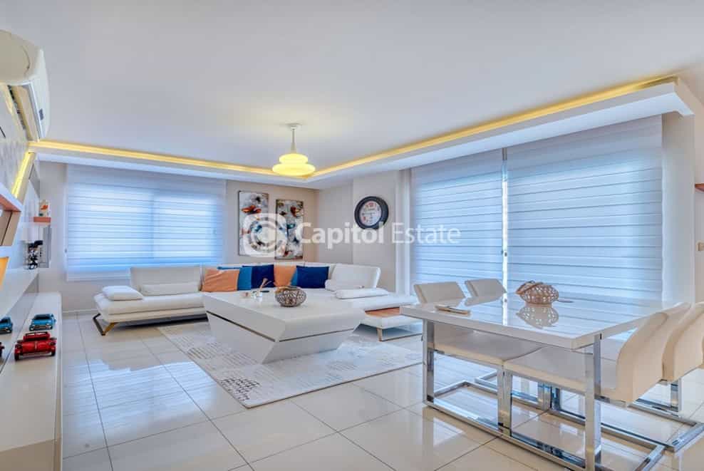 Condominium in Kestel, Antalya 11181289