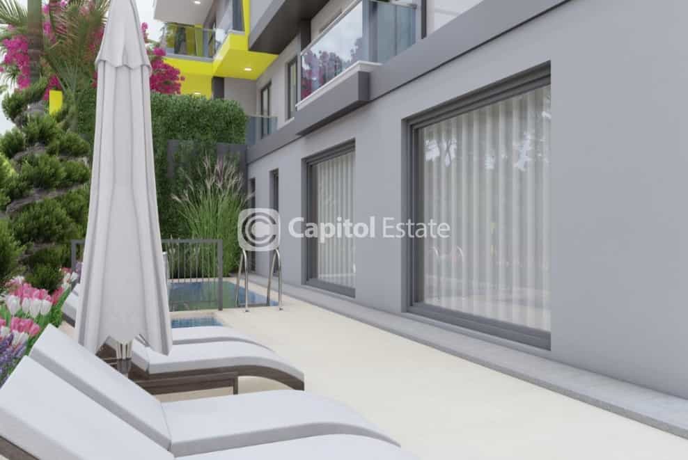 Condominium in Gazipaşa, Antalya 11181298