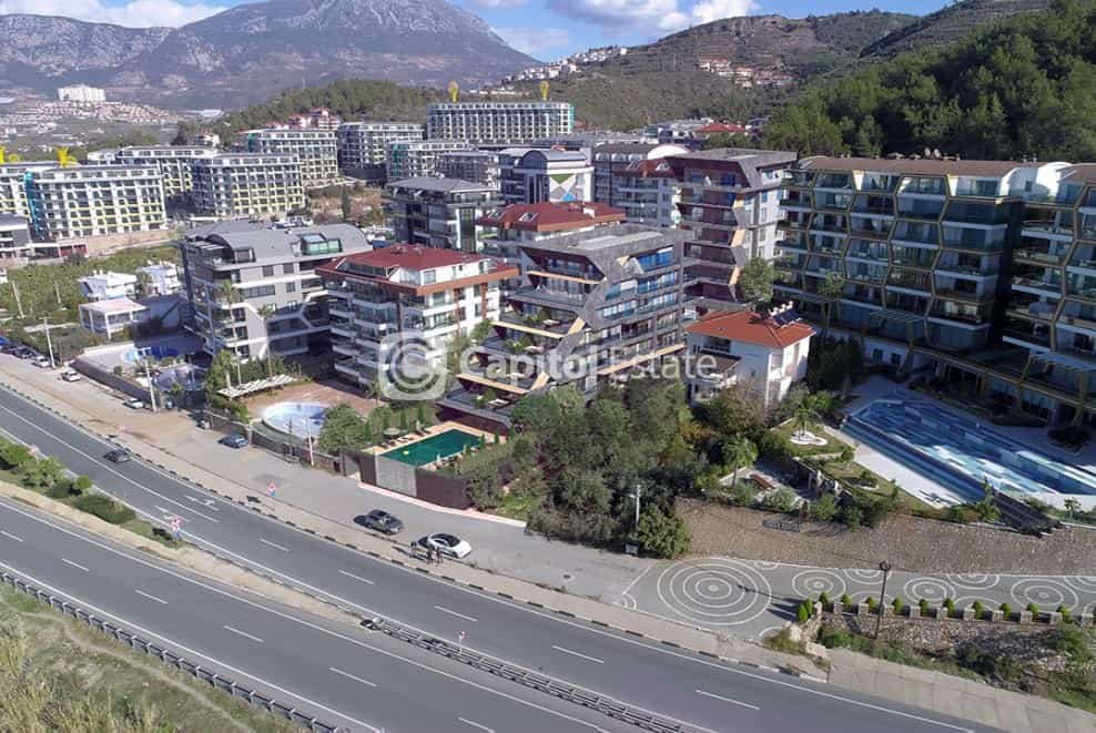 Condominium in Kestel, Antalya 11181359