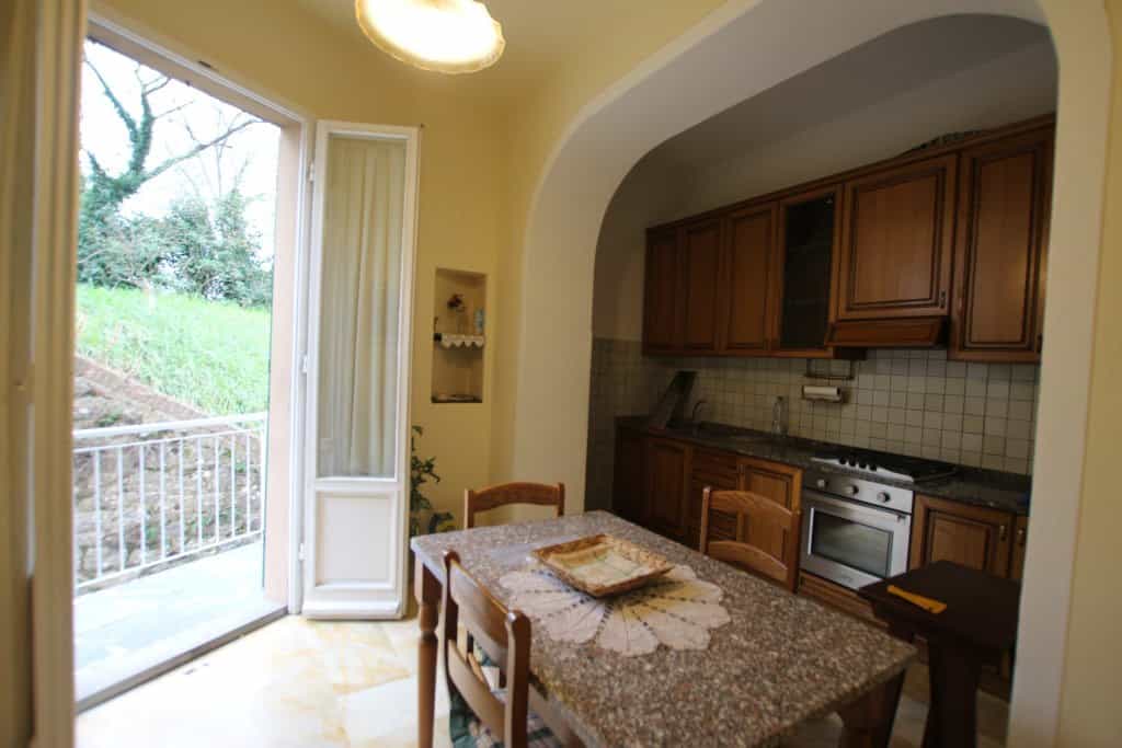 жилой дом в Volterra, Toscana 11181522