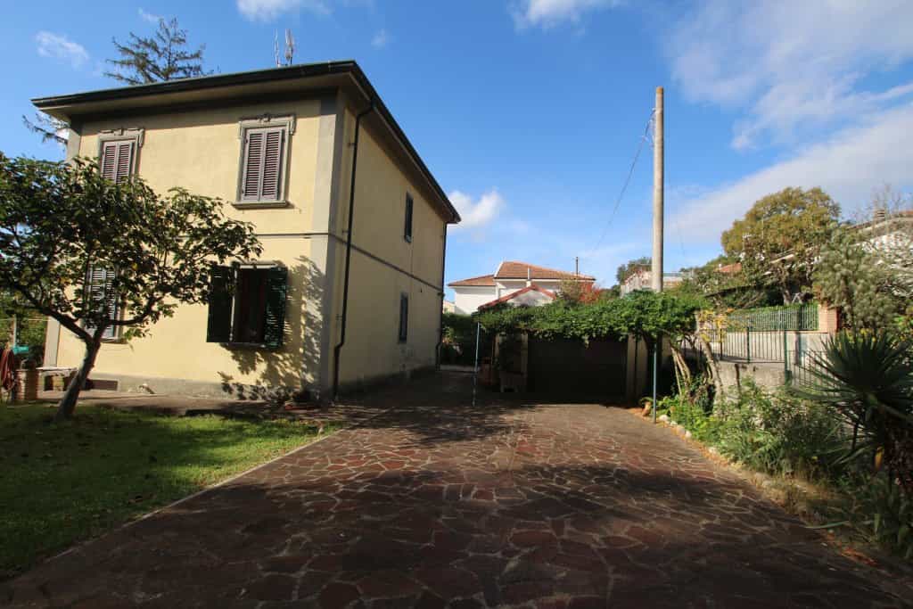 Huis in Montecatini Val di Cecina, Toscana 11181526