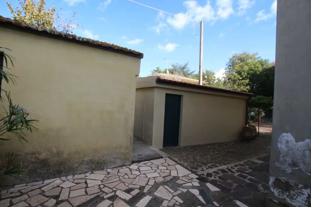 casa en Montecatini Val di Cecina, Toscana 11181526