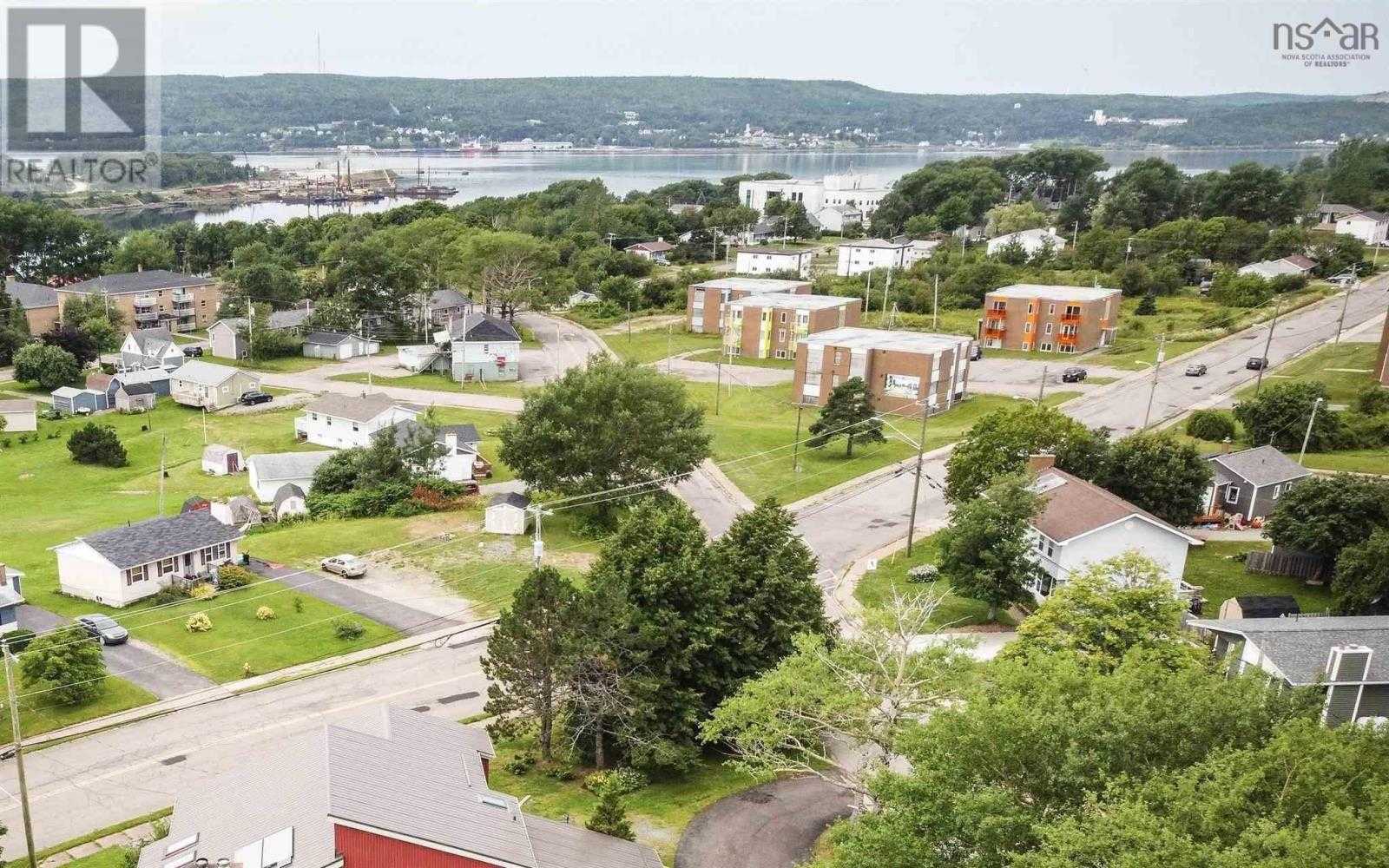 Meerdere huizen in Mulgrave, Nova Scotia 11181600