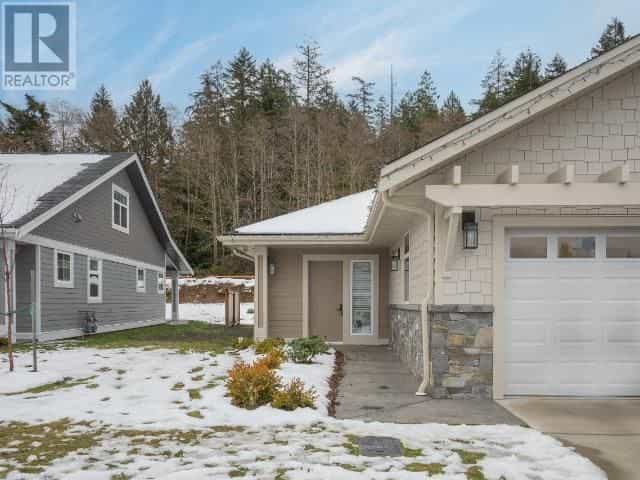 жилой дом в Powell River, British Columbia 11181628