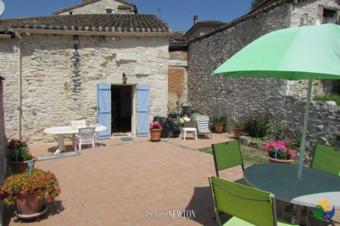 House in Montaigu-de-Quercy, Occitanie 11181750