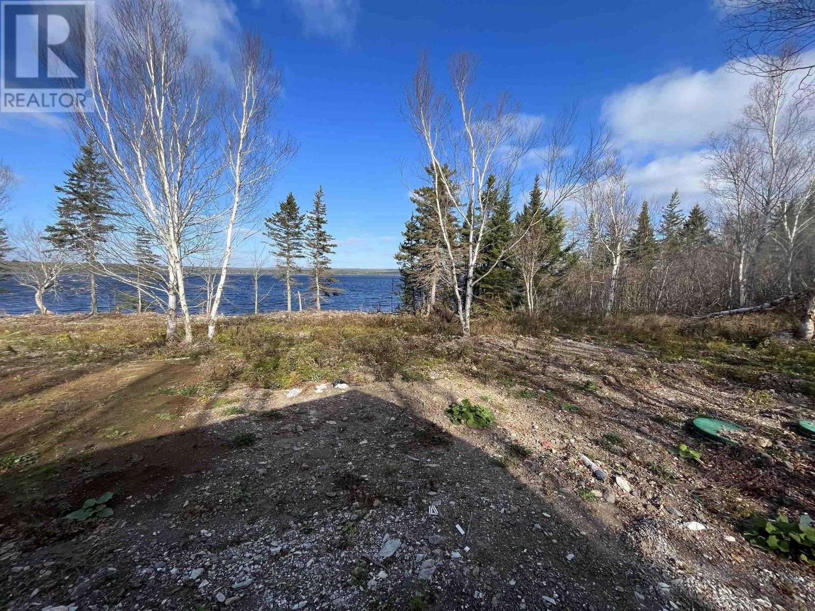 Tanah dalam Loch Lomond, Nova Scotia 11181769