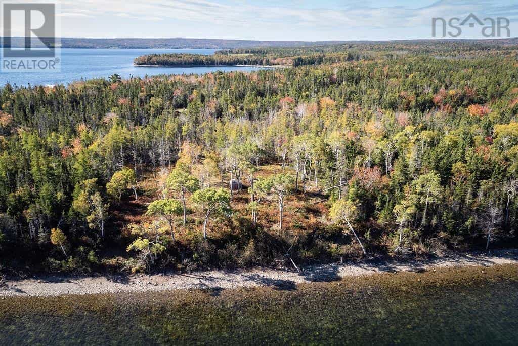 Terre dans West Bay, Nova Scotia 11181838