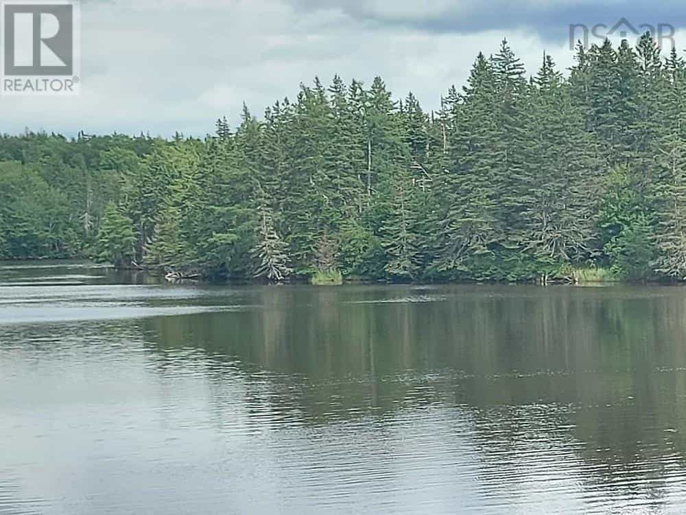 Tanah dalam Baddeck, Nova Scotia 11181880