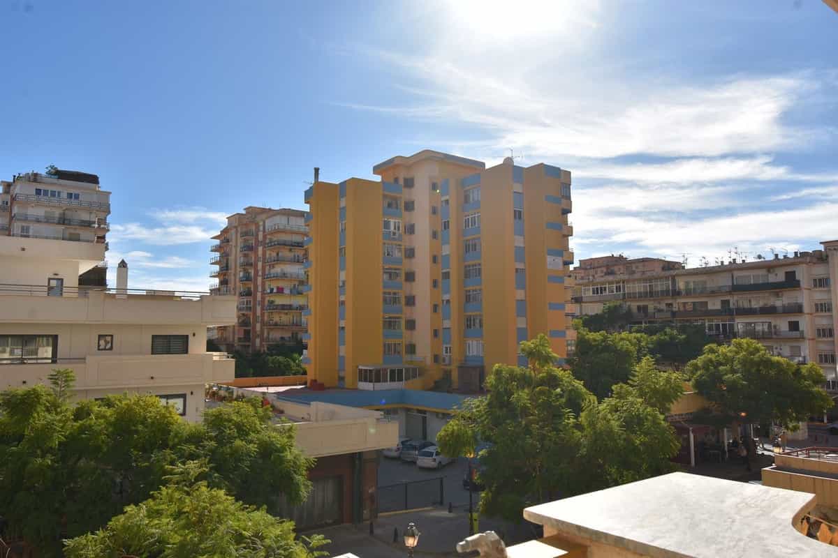 Condominium in Santa Fe de los Boliches, Andalusia 11182178