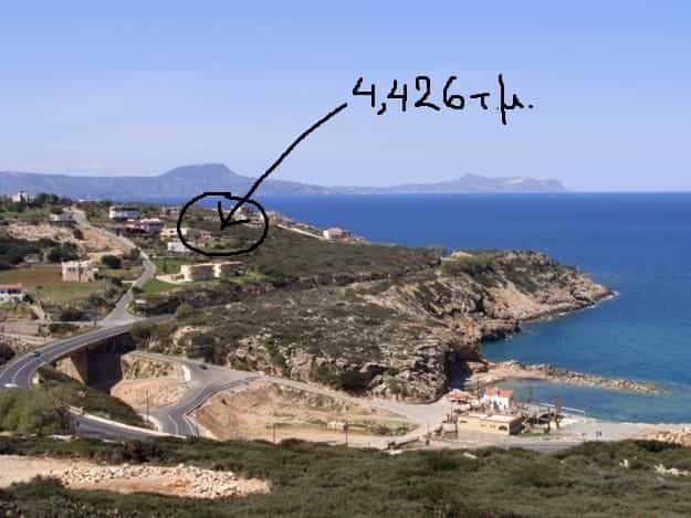 الأرض في Agios Antonios, كريتي 11182449