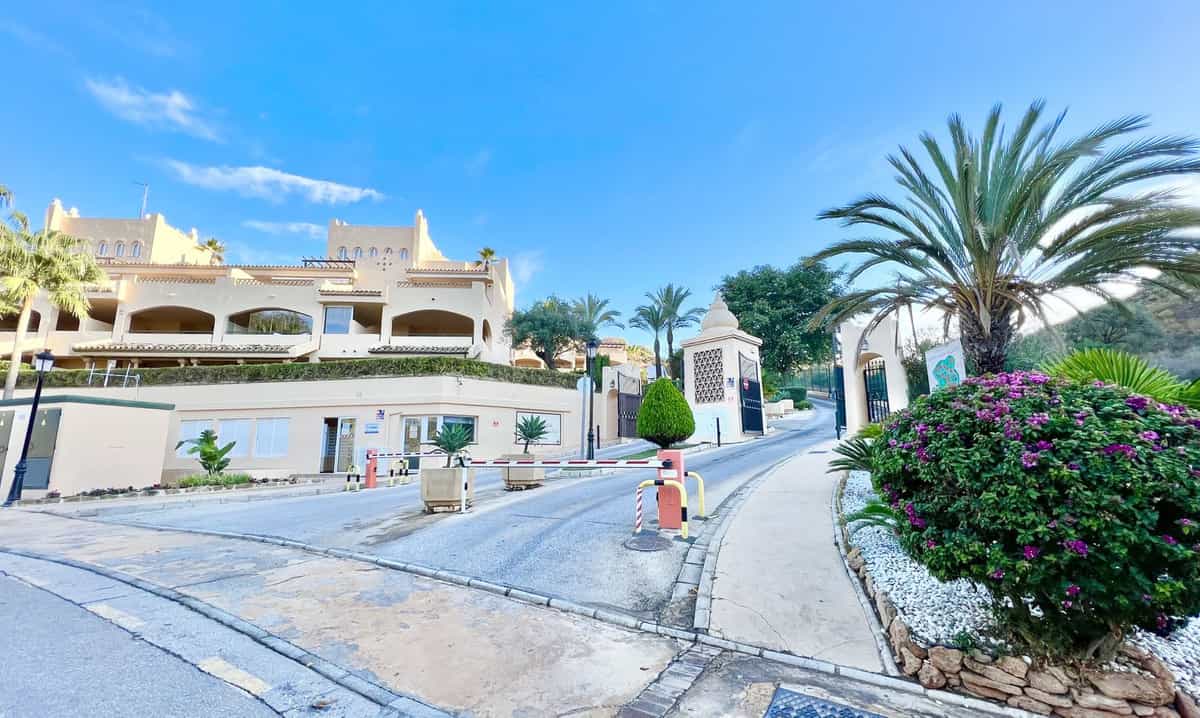 Eigentumswohnung im Marbella, Andalucía 11183534