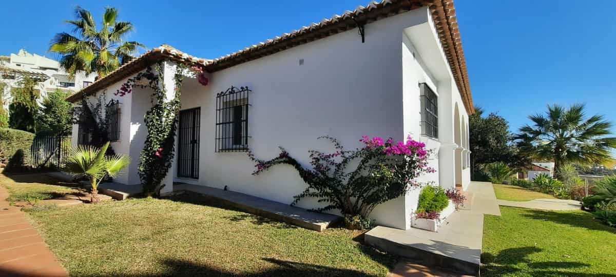 σπίτι σε Las Lagunas de Mijas, Andalucía 11184244