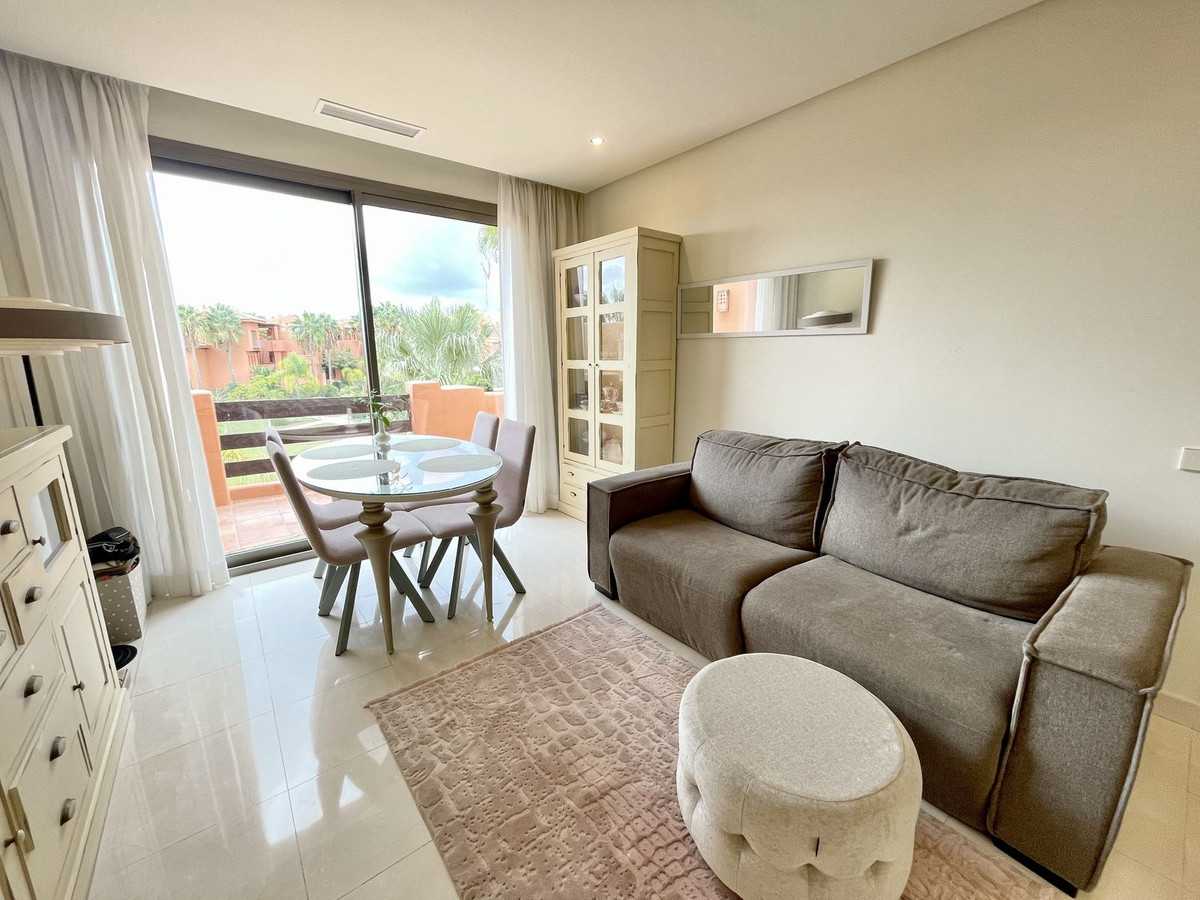 Condominium in El Angel, Andalusia 11184349