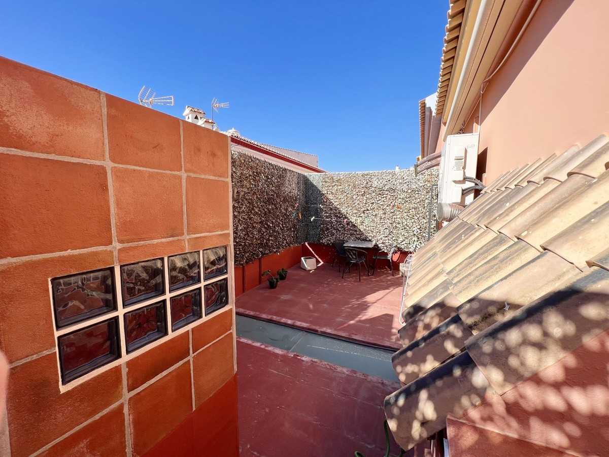 Будинок в Fuengirola, Andalucía 11184500