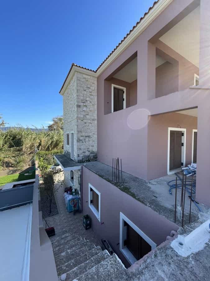 House in Chania,  11184684
