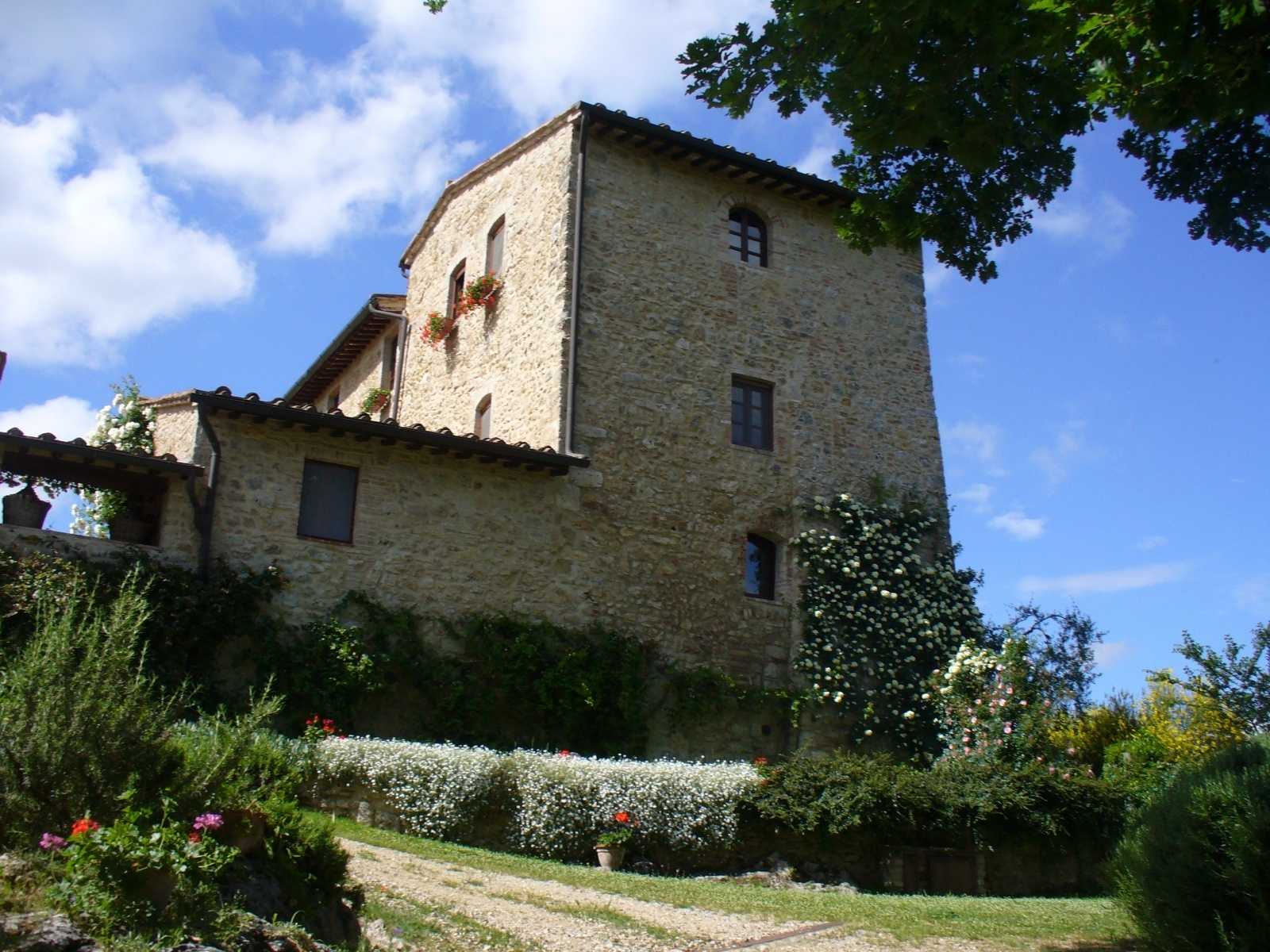 عمارات في San Gimignano, Tuscany 11185191