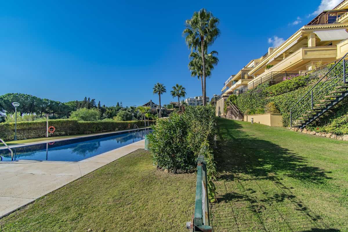 Huis in Marbella, Andalucía 11185394