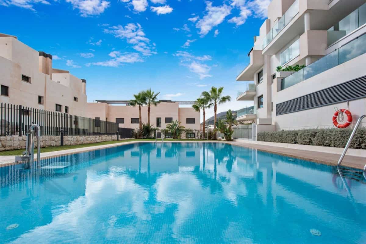 Condominium in Benalmadena, Andalusia 11185790