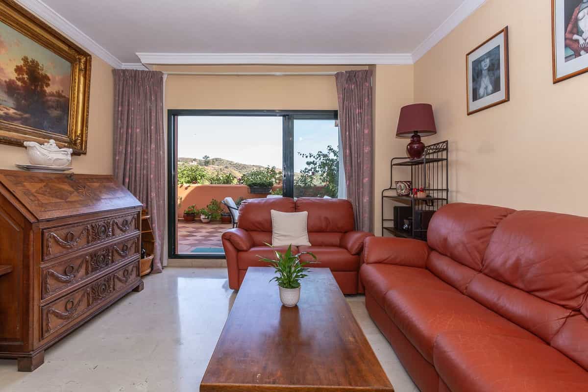 Condominium in Ojen, Andalusië 11186023