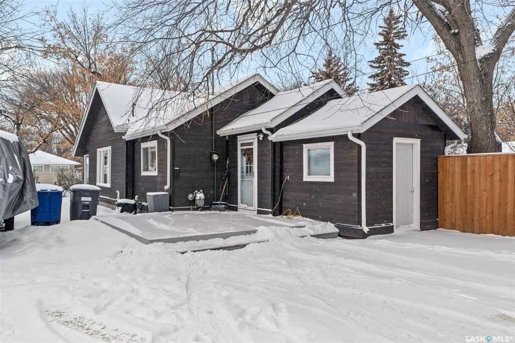 房子 在 Saskatoon, Saskatchewan 11186221