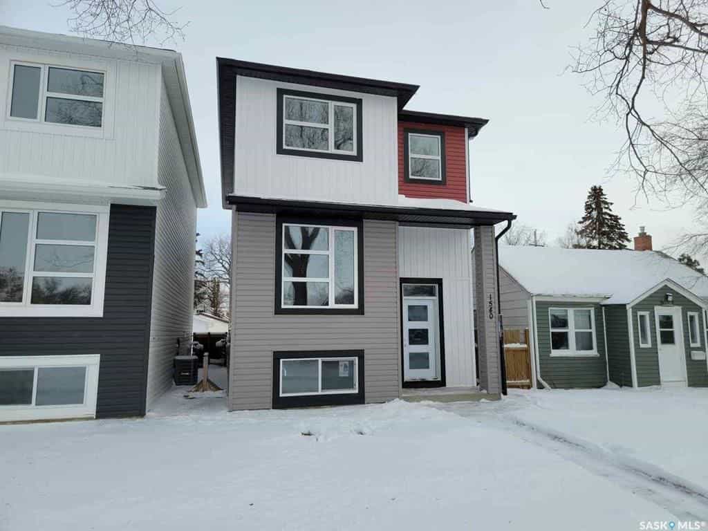 House in Saskatoon, Saskatchewan 11186268