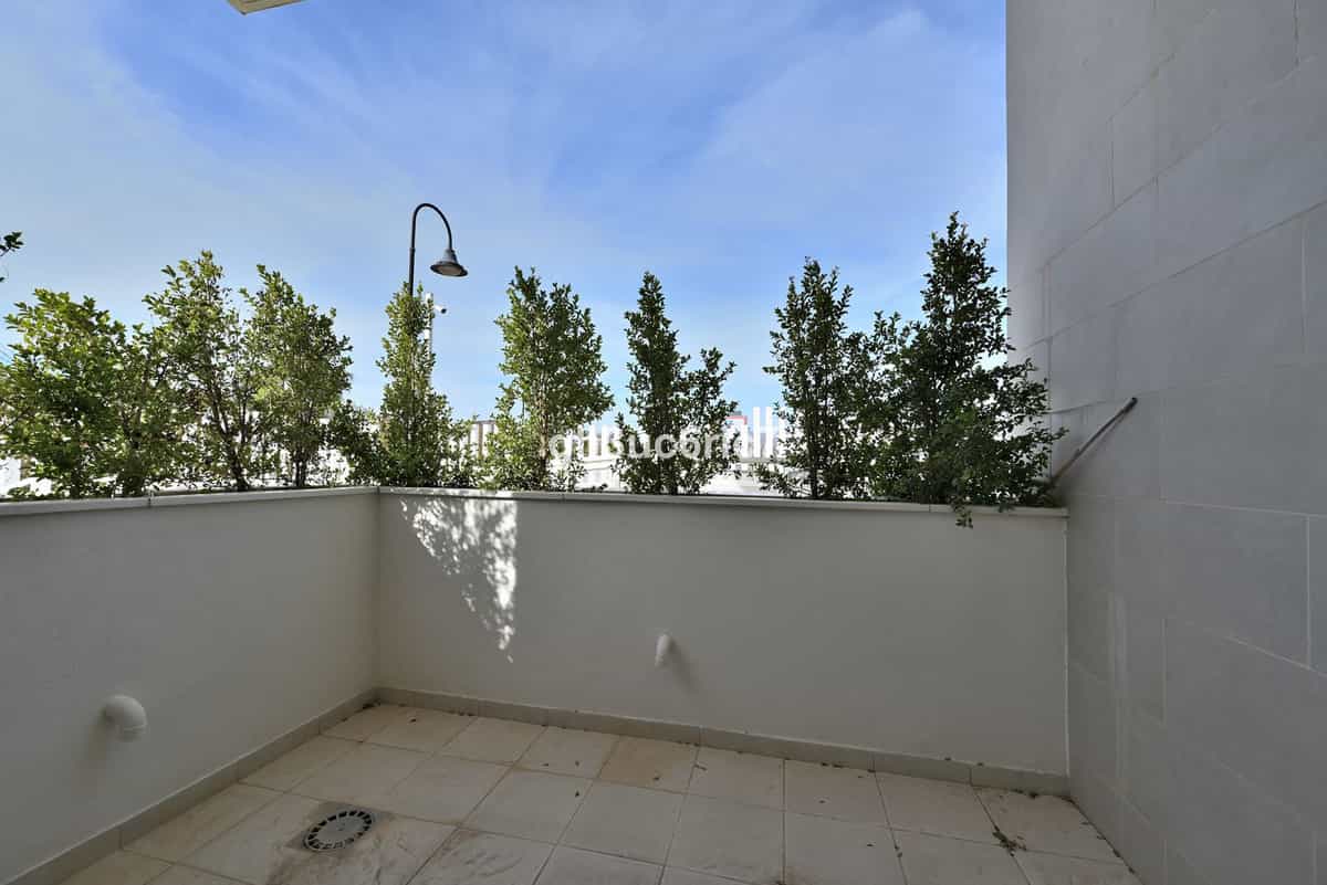 Condominium in La Cala de Mijas, Andalusia 11186559