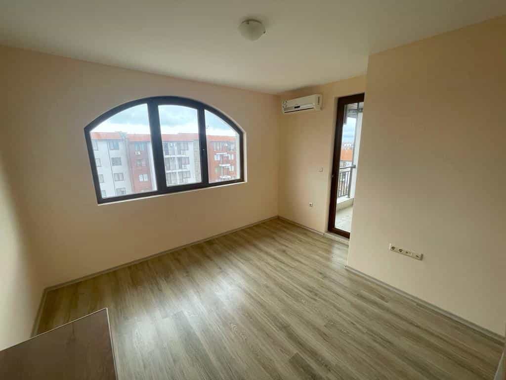 Condominium in Созопол, Burgas 11186677