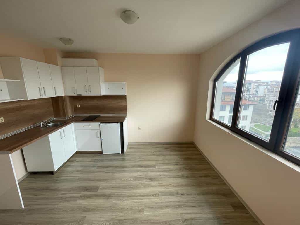 Condominium in Sozopol, Burgas 11186677