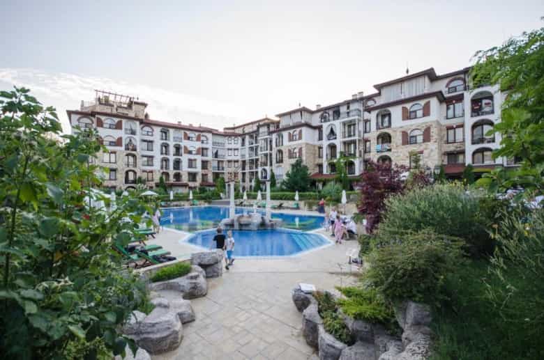 Condominium in Nessebar, Burgas 11186860