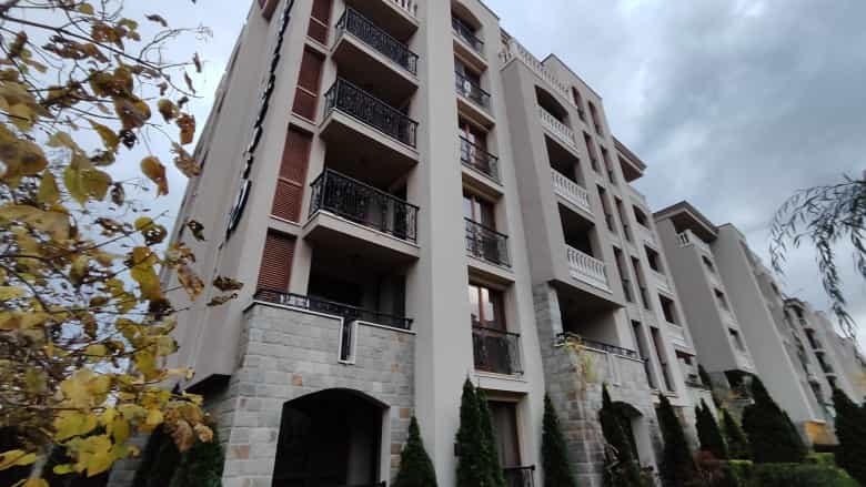 Condominium in , Burgas 11186866
