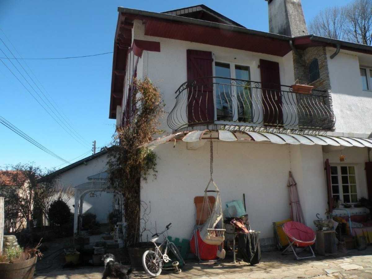 House in , Nouvelle-Aquitaine 11187007