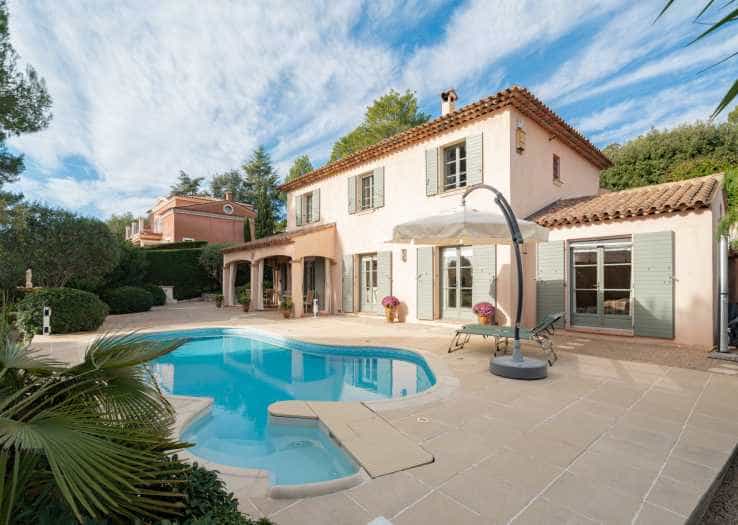 Talo sisään Biot, Provence-Alpes-Cote d'Azur 11187218