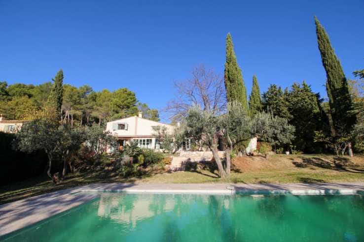 Rumah di Bargemon, Provence-Alpes-Cote d'Azur 11187258