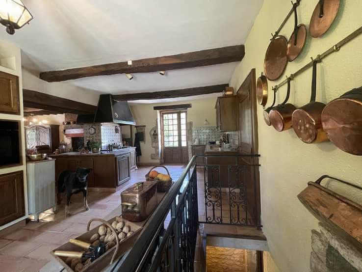House in Bergerac, Nouvelle-Aquitaine 11187359