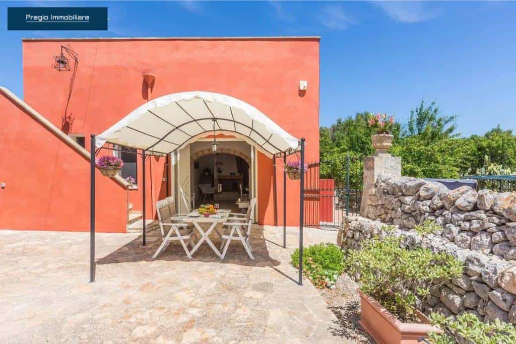 σπίτι σε San Vito dei Normanni, Apulia 11187579