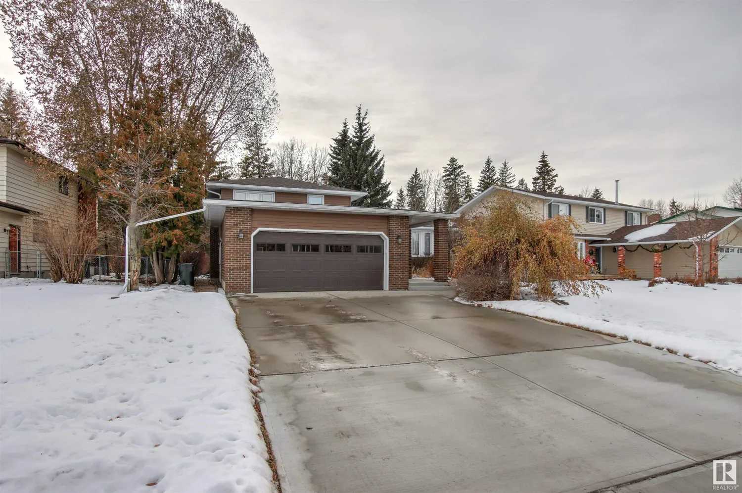 House in Spruce Grove, Alberta 11187637
