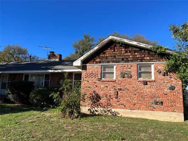 House in Forest Hill, Texas 11188307