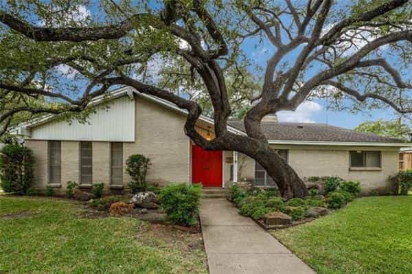House in Richardson, Texas 11188357