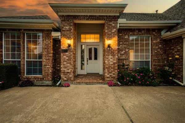 House in Sachse, Texas 11188358